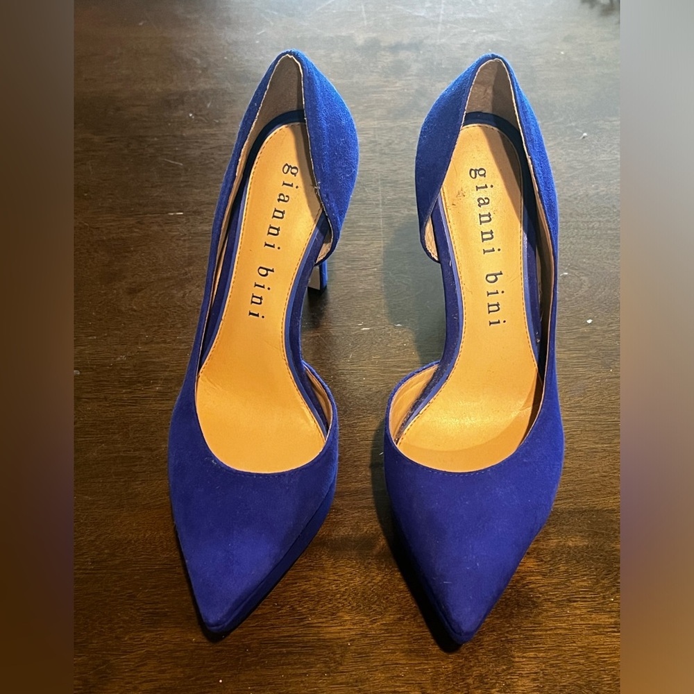 Royal Blue Gianni Bini high heels size 7 1/2  worn twice